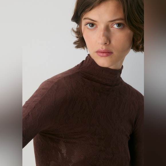 Aritzia Ten Flora Seamless Sorolla Long Sleeve Brown Mock Neck NWT - Picture 3 of 12